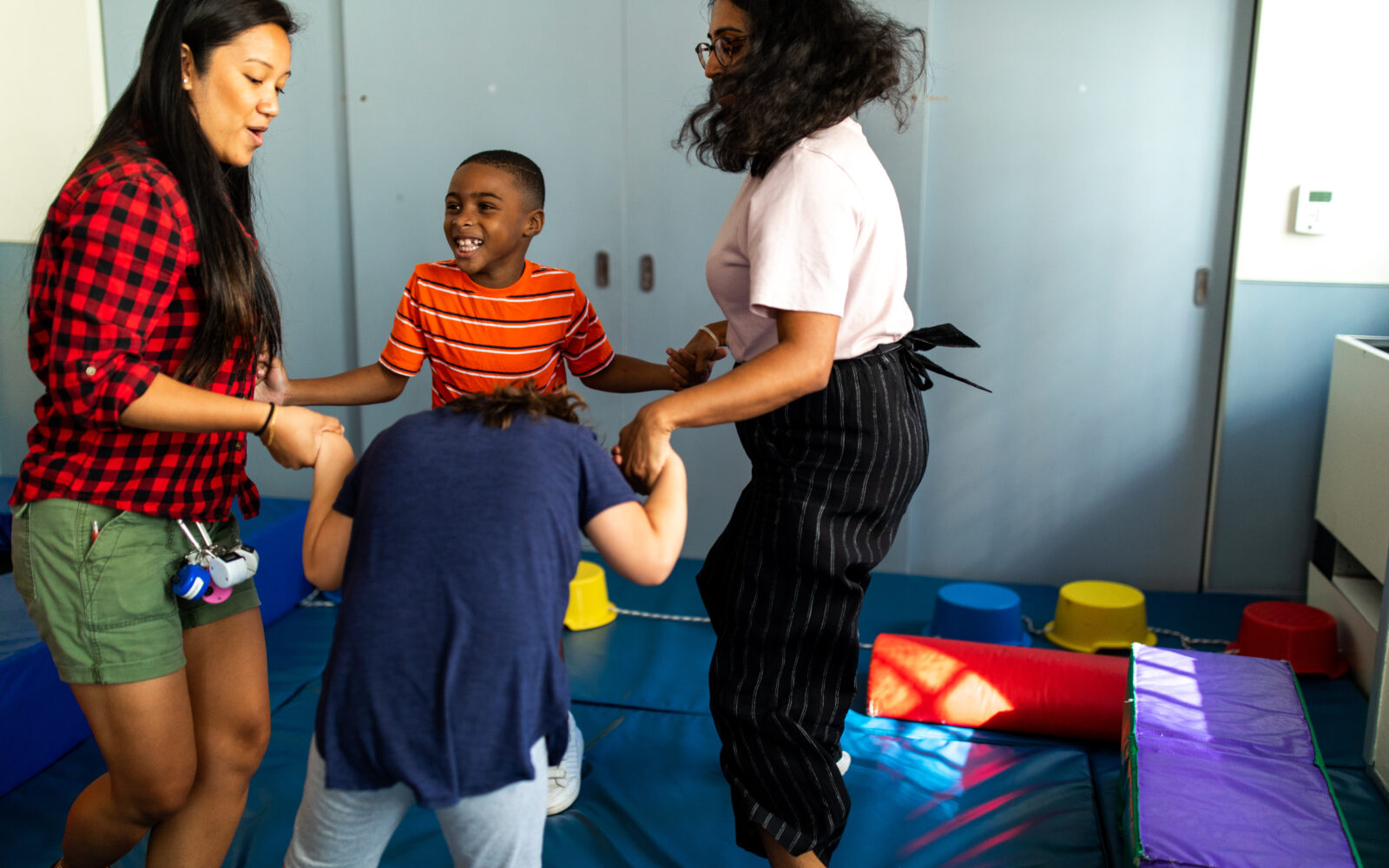 How to Prepare Your Child with Autism for a Structured Summer?